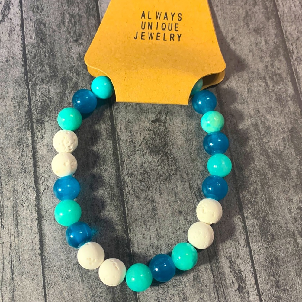 White lava stone stretch bracelet